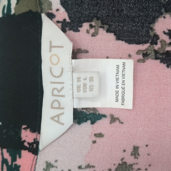 Apricot size 10 drawstring waist dress in greens, pink, and black! - Picture 2 of 8